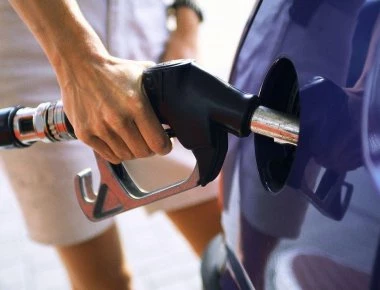 Δείτε τι αλλάζει στη σύσταση της βενζίνης για τα οχήματα από τον Ιανουάριο